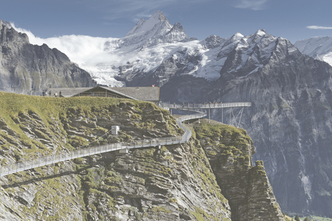 Dagtocht vanuit Zürich: Grindelwald Eerste BergavontuurVanuit Zürich: avontuurlijke dag op de First bij Grindelwald