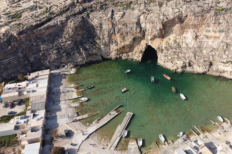 Gozo: Private Full-Day Customizable Tour with Driver & Van