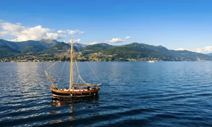 Lago Maggiore: Private Bootstour auf einem schönen Segelboot