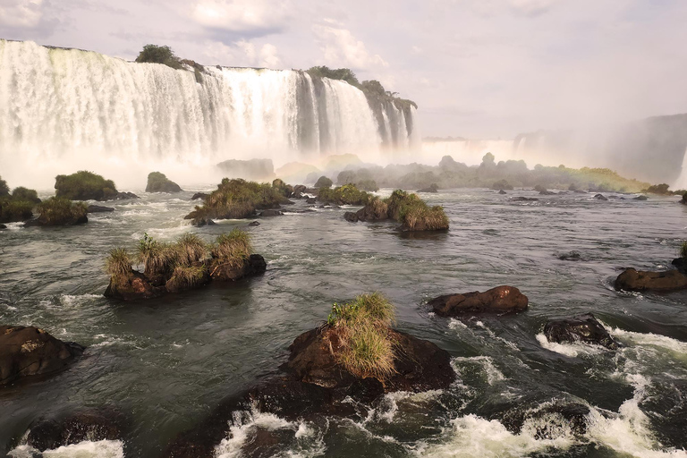 Ganztägige Iguassu-Fälle auf beiden Seiten - Brasilien und ArgentinienAbreise von den Hotels in der Innenstadt von Foz do Iguaçu