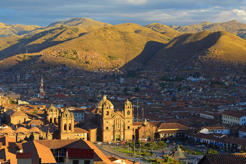 Najlepsze w Cusco: Prywatna piesza wycieczka z lokalnym przewodnikiemPrywatna piesza wycieczka po mieście - 4 godz.