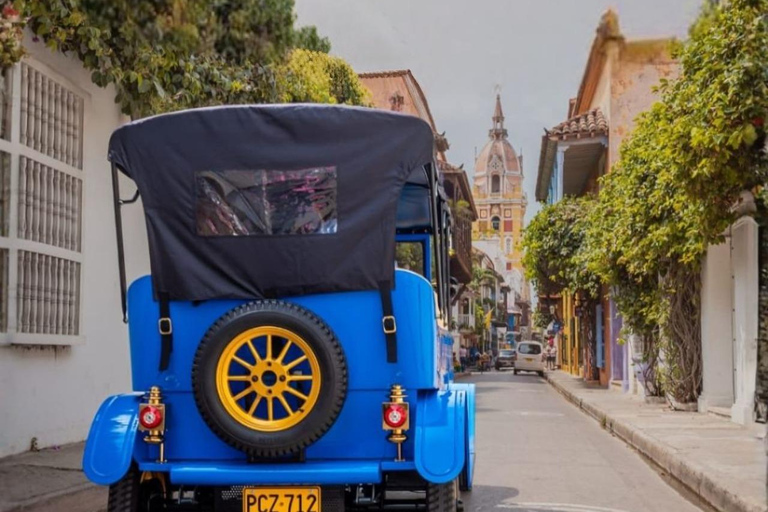 From the Historic Center to Castillo San Felipe in a vintage electric car From the Historic Center to San Felipe Castle in a vintage electric car