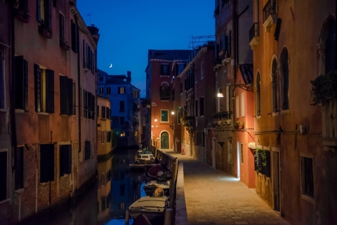 Venice: 2-Hour Legends and Ghosts of Cannaregio Tour Tour in French