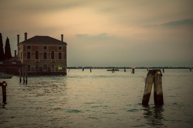Venecia: tour de 2 horas leyendas y fantasmas del CannaregioTour en inglés