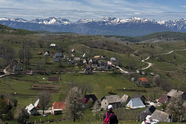 Sarajevo: Highlands Path Guided Hike with Lunch