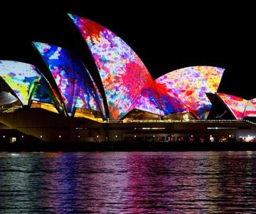 Sydney Harbour: Tall Ship Vivid Dinner Cruise