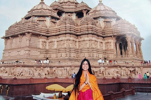 Delhi : visite guidée privée des temples et de la spiritualité en voiture