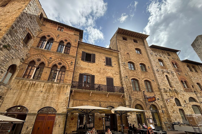 San Gimignano: Chianti & Montalcino Wine Tasting & Lunch