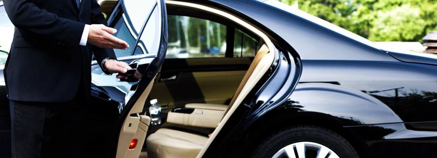 Colombo, Kandy or Negombo: 1-Way Private Transfer from BIA