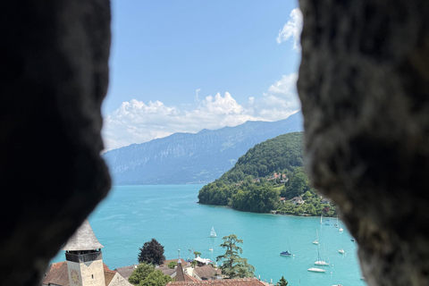 Interlaken: Tour zu den Schlössern am Thunersee mit Tickets
