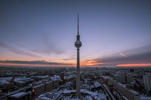 Berlino: Tour privato guidato dei luoghi principali di BerlinoGiro in inglese