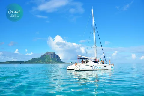 Ile Aux Bénitiers: Crociera privata in catamarano OCÉANE di una giornata intera
