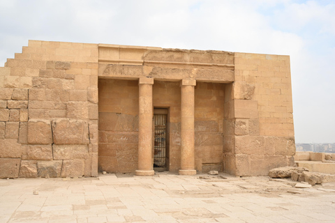 Hurghada : Excursion d&#039;une journée au Grand Musée Égyptien, aux Pyramides et au SphinxVisite partagée avec déjeuner