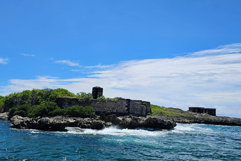 5 ilhas Passeio de barco, Snorkeling, Almoço de churrasco na praia
