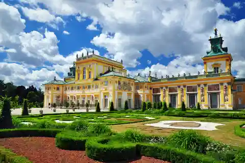 Warsaw: Skip-the-Line Wilanow Palace & Gardens Private Tour