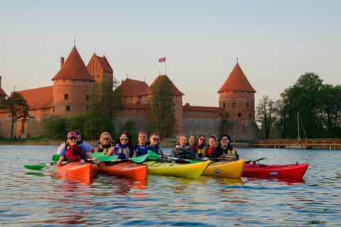 Tour guiado en kayak en Trakai