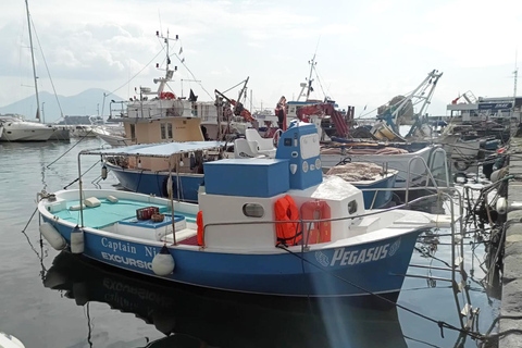 Naples: Posillipo Coast Snorkeling Cruise with Food & Drinks