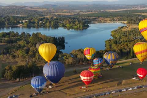 Canberra Hot Air Balloon Flight at Sunrise