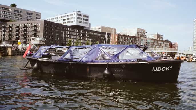 allinclusive private canal cruise of amsterdam