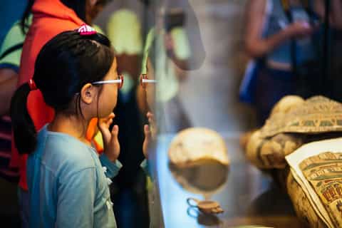 Paris: Arte Egípcia Privada no Louvre Family Tour