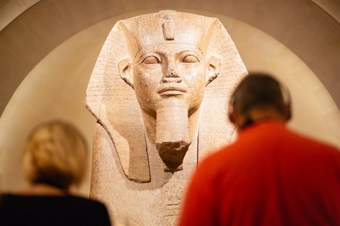 Paris : Louvre Museum Skip-the-Line small group guided Tour Tour in English
