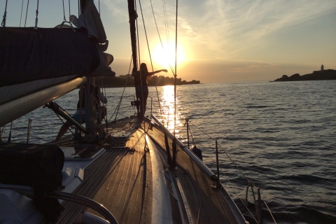 Alcudia: Sailing Yacht Excursion with Wine & Tapas Public Sailing Excursion