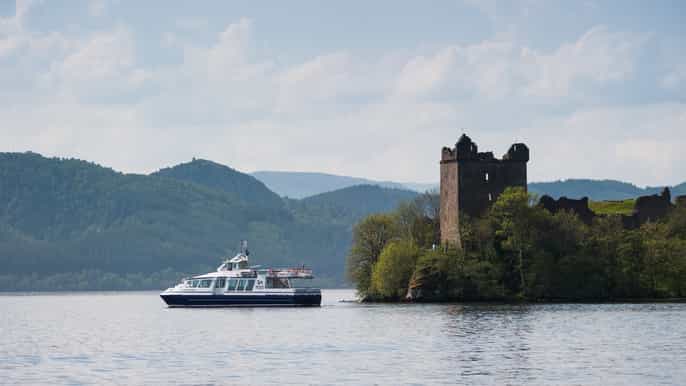 Loch Ness and Caledonian Canal 2-Hour Cruise