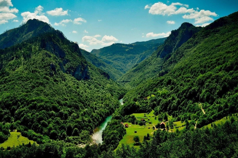 Montenegro: wildwaterraften op de TaraWildwaterraften op de Tara vanuit Herceg Novi