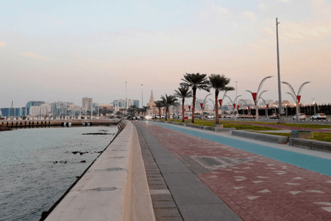 Doha: Souq Waqif Tour with Sealine Horse Riding Experience