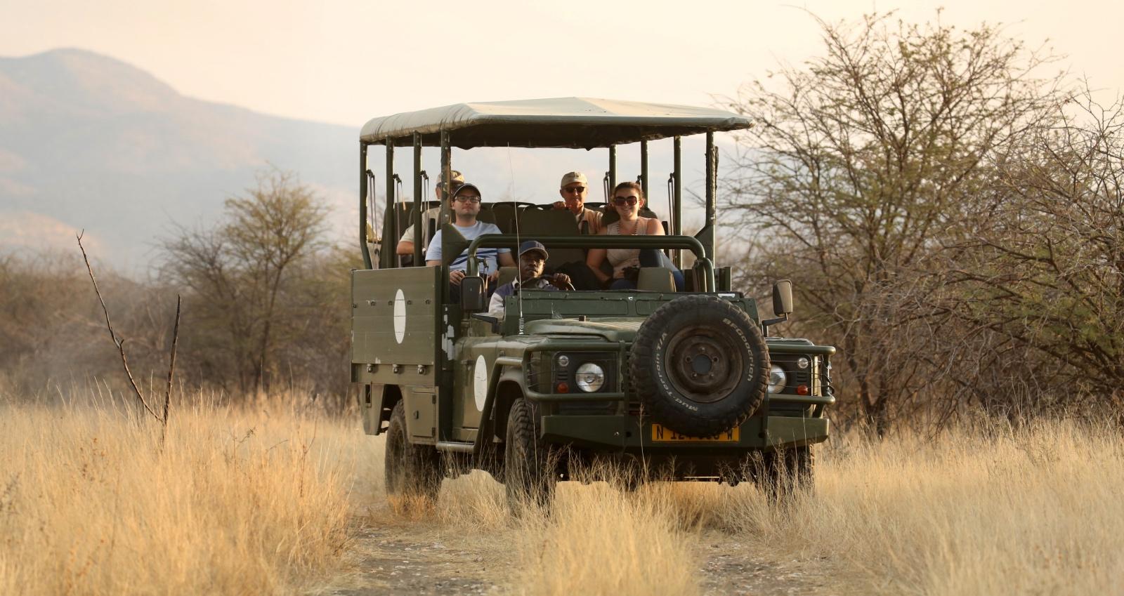 Windhoek: Dustenbrook Scenic Game Drive