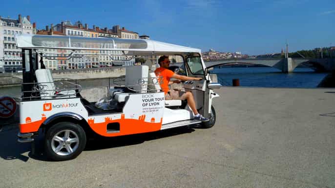 lyon guided city tour by electric tuk tuk