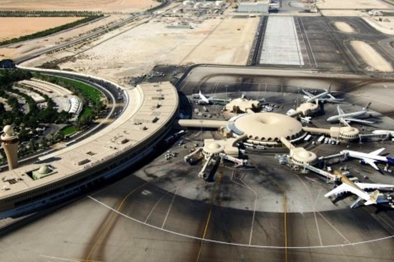 Traslado del aeropuerto de Abu Dhabi al hotel o viceversaAeropuerto de Abu Dabi al hotel de la ciudad de Dubái
