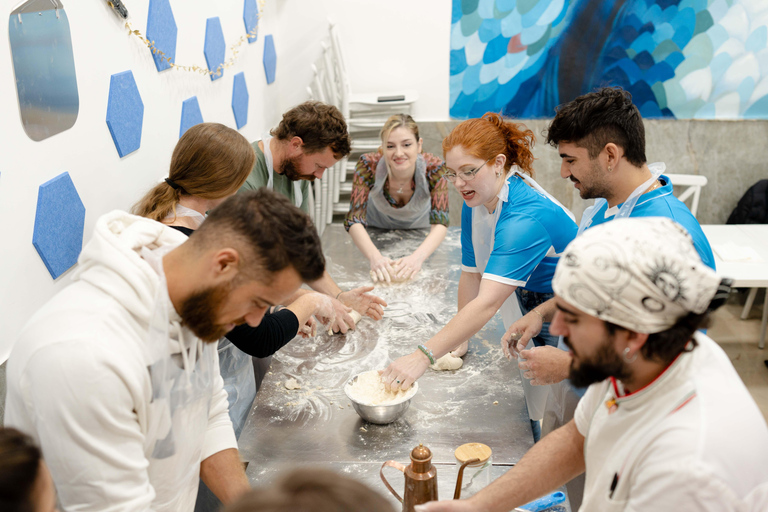 Naples: Neapolitan Pizza and Tiramisu Cooking Class