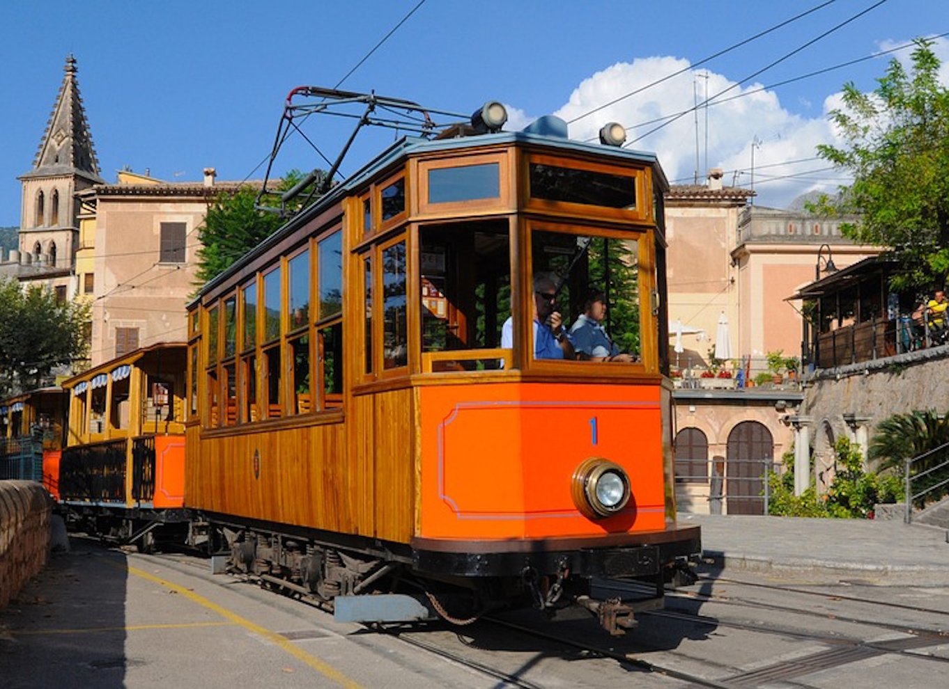 Palma: Tramuntana heldagstur med Sóller-tog og frokost