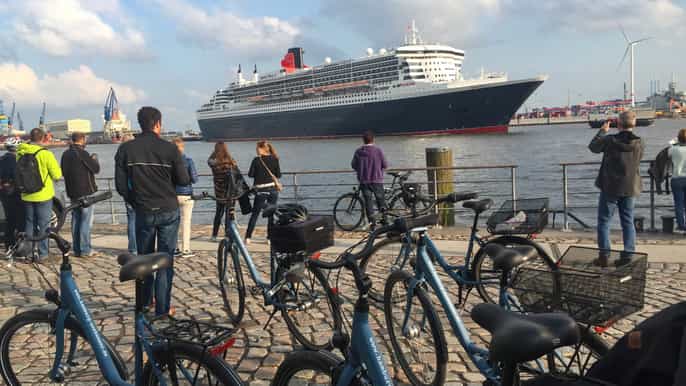 highlights of hamburg 3hour guided bike tour