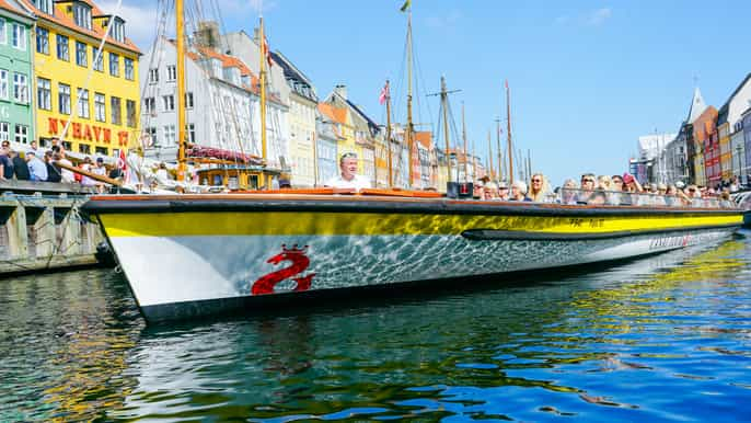 Copenhagen: 48-Hour Sightseeing Bus Ticket, 1-Hour Boat Tour