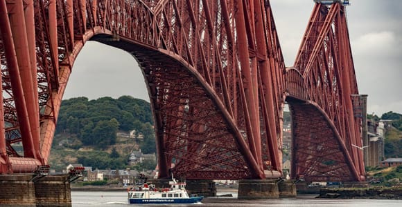 Queensferry: Maid of the Forth Three Bridges Experience