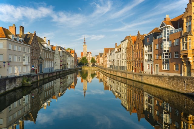 Depuis Amsterdam : Excursion d&#039;une journée à Bruges en espagnol ou en anglais