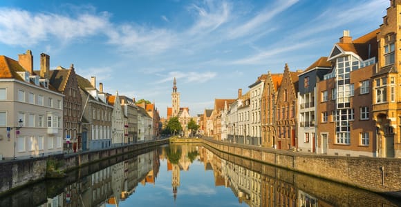 Von Amsterdam aus: Tagestour nach Brügge auf Spanisch oder Englisch