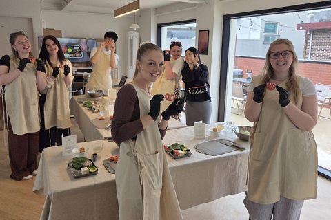 Seoul: Cooking Class and Tour with Michelin-Trained Chef