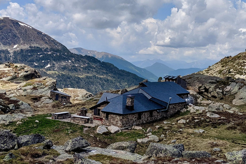 Andorra Day Hike: Vall d’Incles &amp; Pyrenees Lakes