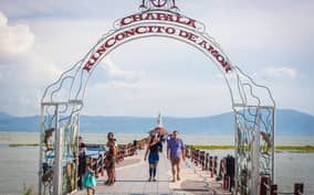 Guadalajara: Lake Chapala and Ajijic Day Trip with Boat Trip
