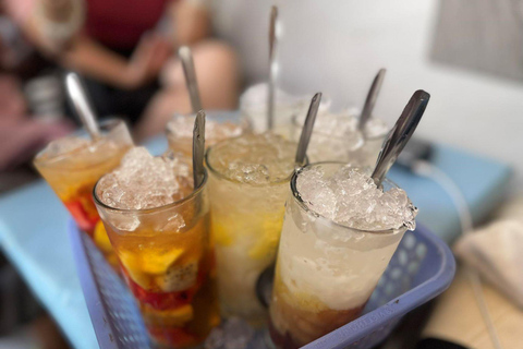 Hue City: Walking Food Tour at real local spots Private Group