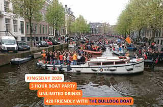 Amsterdam: Kingsday-Bootparty auf dem Bulldog-Boot inkl. unbegrenzter Getränke