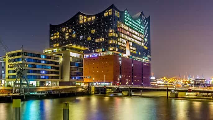 elbphilharmonie führung vom skandal zum wunder