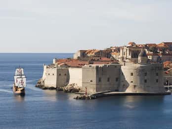 Ab Dubrovnik: Game-of-Thrones-Tour und Bootsfahrt Ab Dubrovnik: Game-of-Thrones-Tour und Bootsfahrt