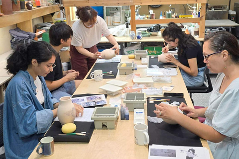 Traditional Chinese blue porcelain ceramics in Hangzhou Traditional Chinese blue porcelain in Hangzhou