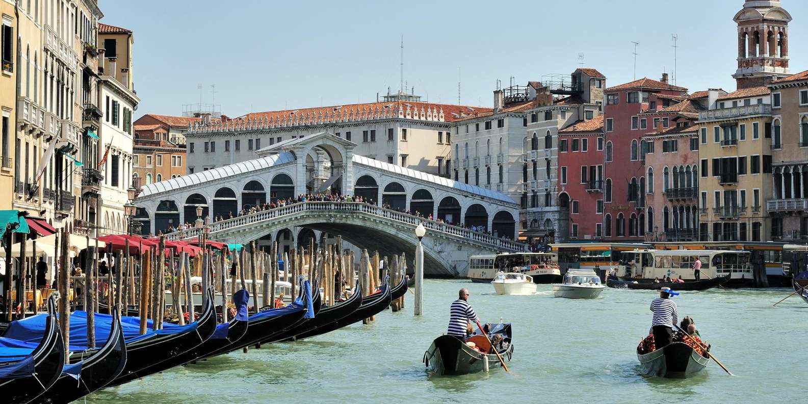 All gondolas in venice italy must. Венеция Гранд канал Сан Марко. Grand canal Венеция. Гранд каньон Венеция. Венеция (коммуна).