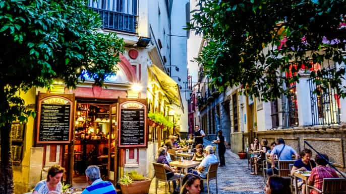 seville halfday flamenco tapas night