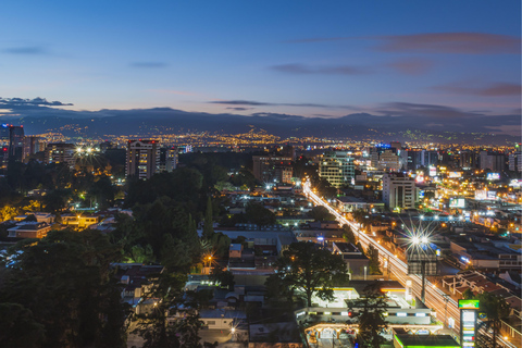 Panajachel: Privétransfer in één richting naar Guatemala Stad